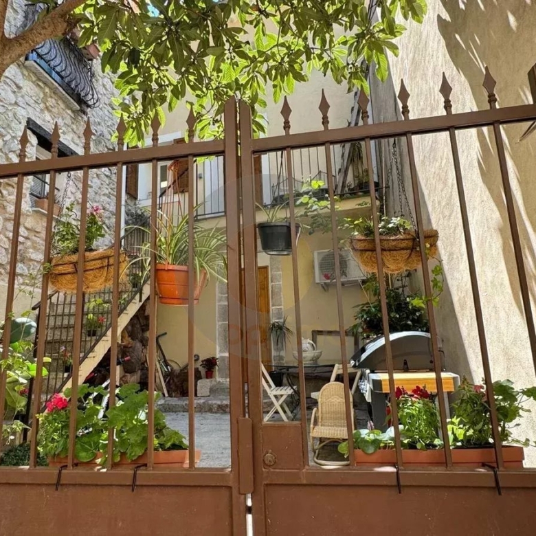 MAISON DE VILLAGE 90M2 4P TERRASSE GORBIO