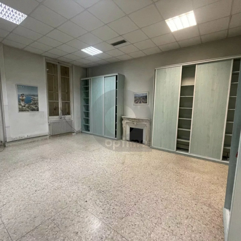 Appartement de Charme à Menton avec 8 Pièces
