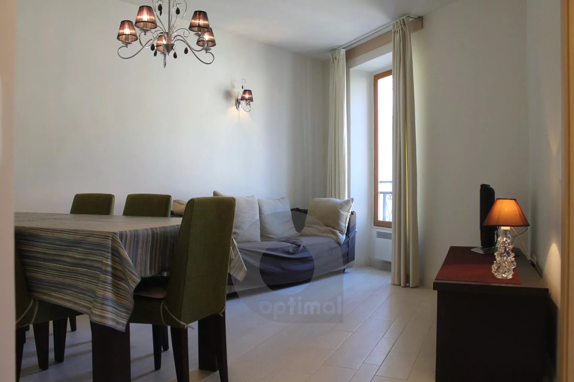 plein centre ville de Menton appartement 3 pièces