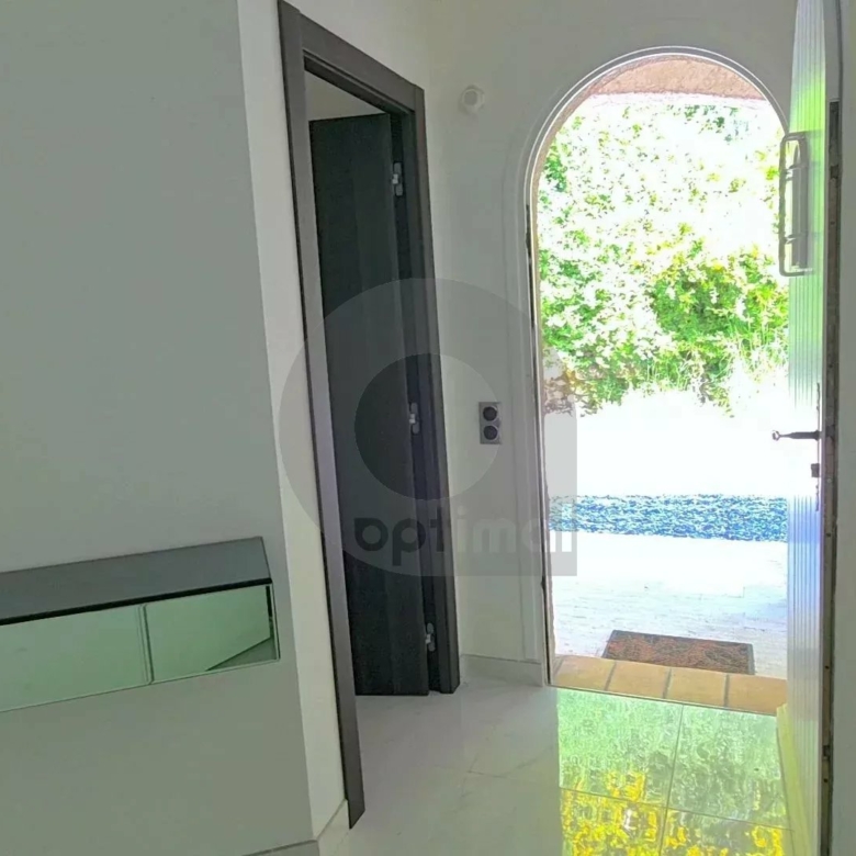 🌿 Charmante Maison de Ville mitoyenne avec Vue  –Mer et Menton Quartier Garavan, Menton