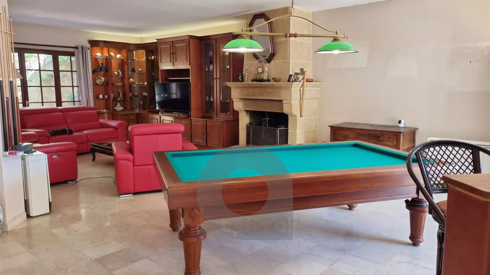 Propriété CASTELLAR villa 188 m² bassin terrain vue mer