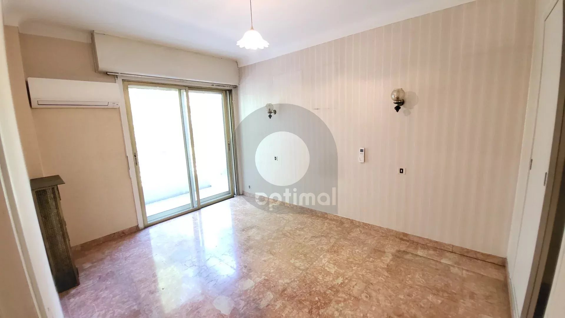Appartement Front de Mer – Menton – Proche Solenzara