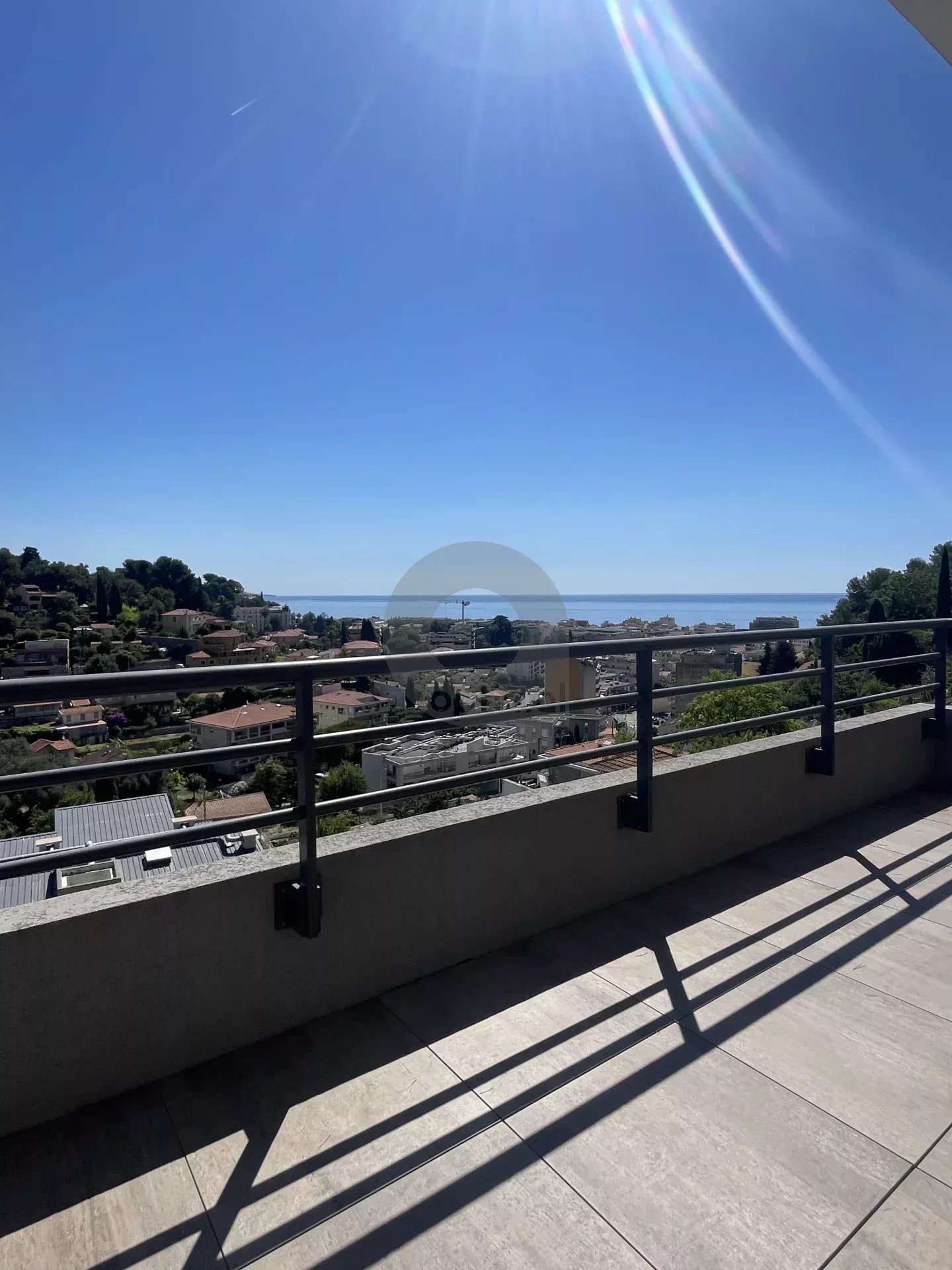 A LOUER : RCM – 2P TERRASSE VUE MER PARKING
