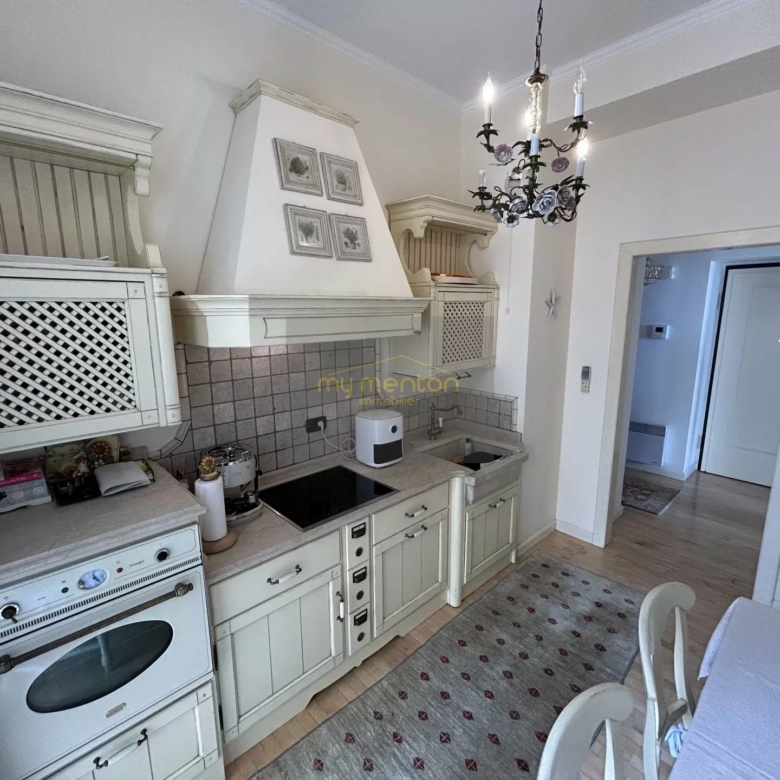 Menton Garavan – Luxueux 3 pièces avec vastes terrasses, vue mer panoramique