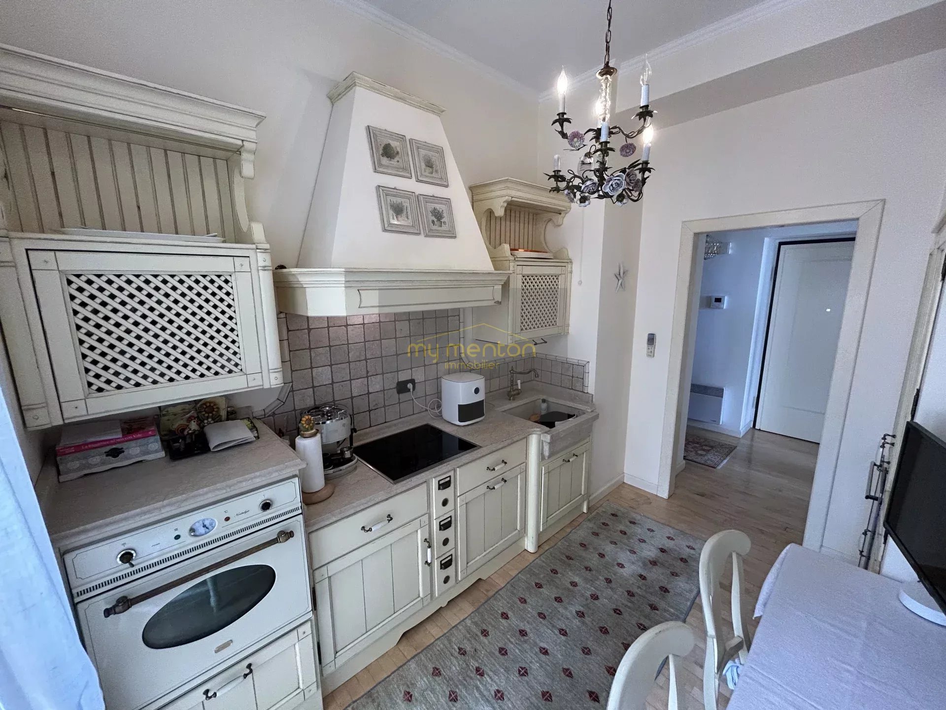 Menton Garavan – Luxueux 3 pièces avec vastes terrasses, vue mer panoramique
