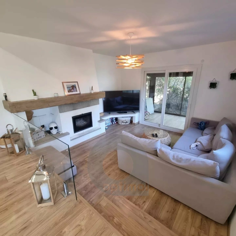 CASTELLAR – villa à 250 mètres de Menton