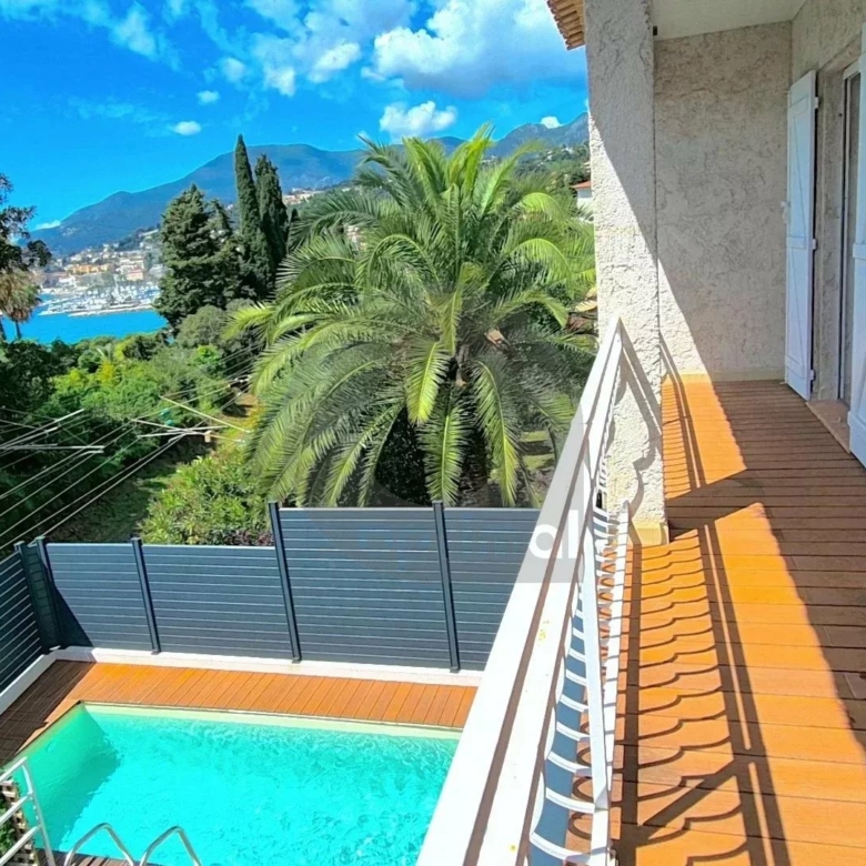 🌿 Charmante Maison de Ville mitoyenne avec Vue  –Mer et Menton Quartier Garavan, Menton