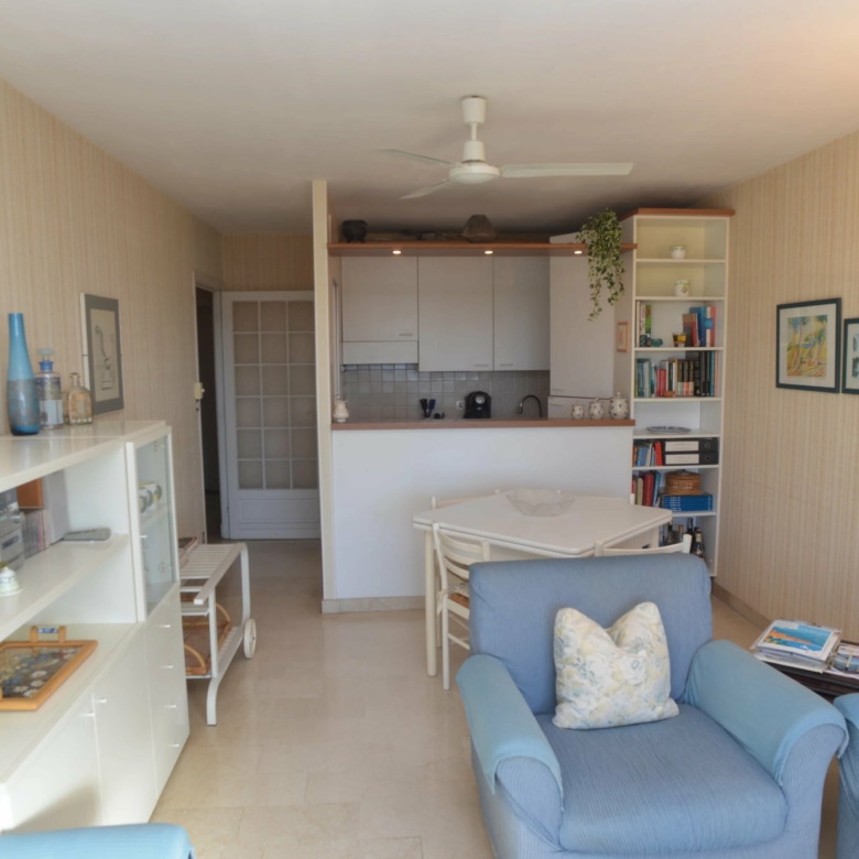 MENTON GARAVAN – 3 pièces dernier étage avec terrasse vue mer cave et garage