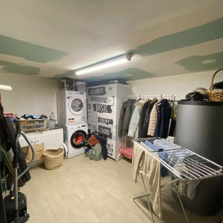 A VENDRE – BELLE MAISON AU CALME CADRE VERDOYANT