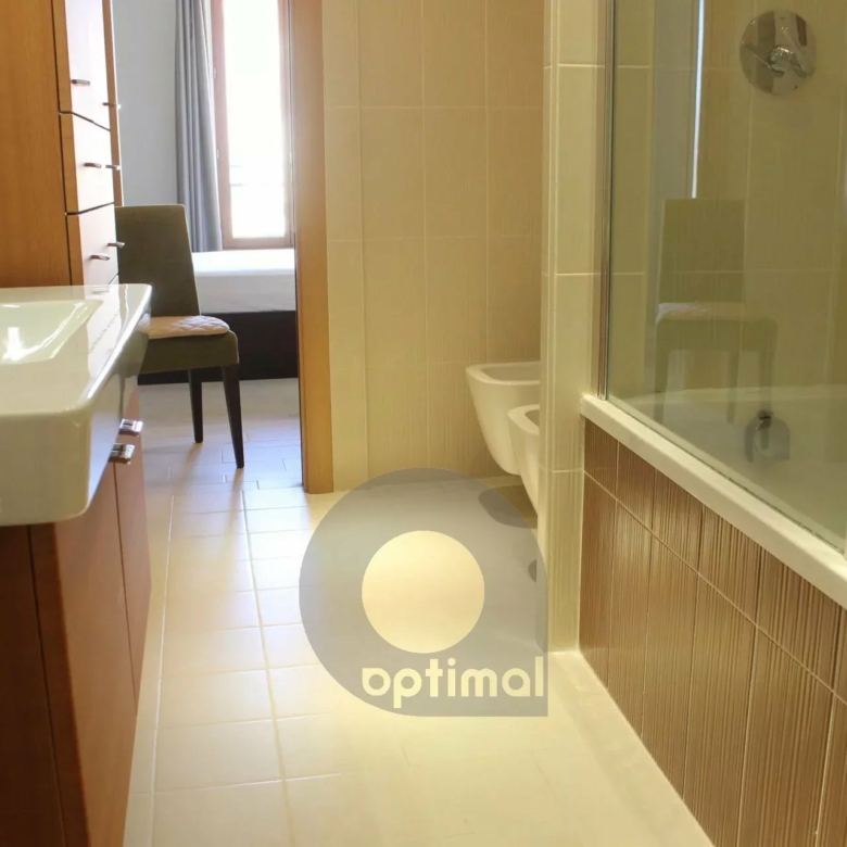 plein centre ville de Menton appartement 3 pièces