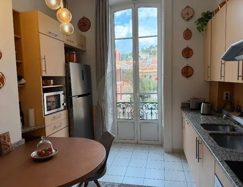 Appartement d’exception – Centre de Menton / Front de Mer
