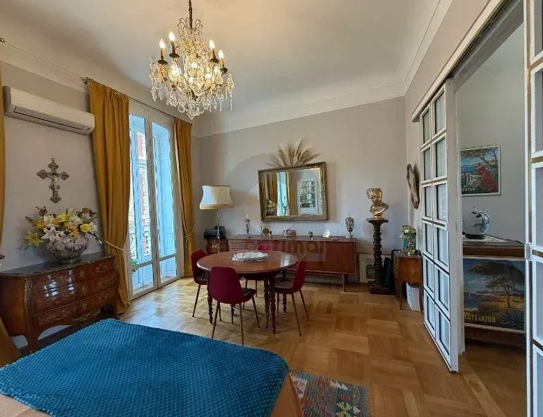 Appartement d’exception – Centre de Menton / Front de Mer