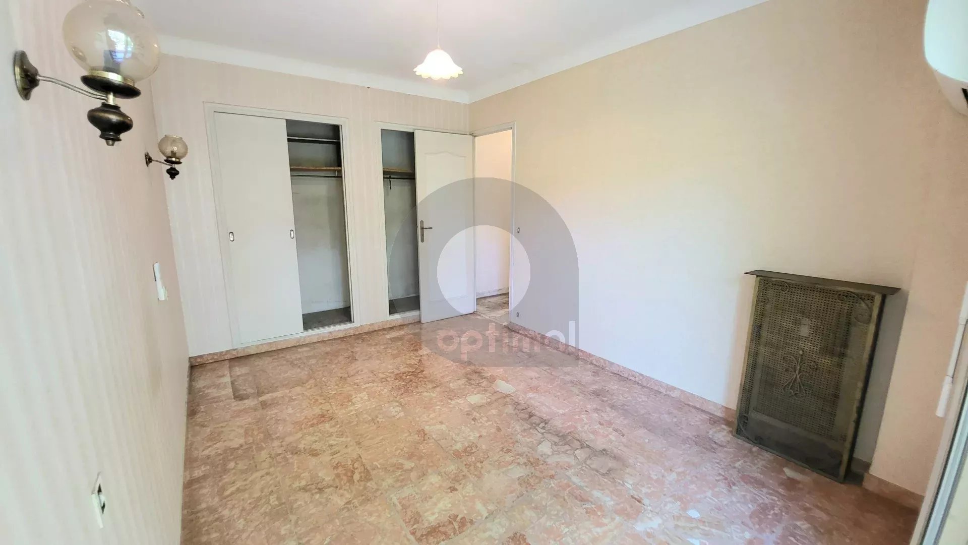 Appartement Front de Mer – Menton – Proche Solenzara