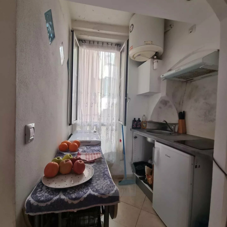 Charmant studio à Menton.