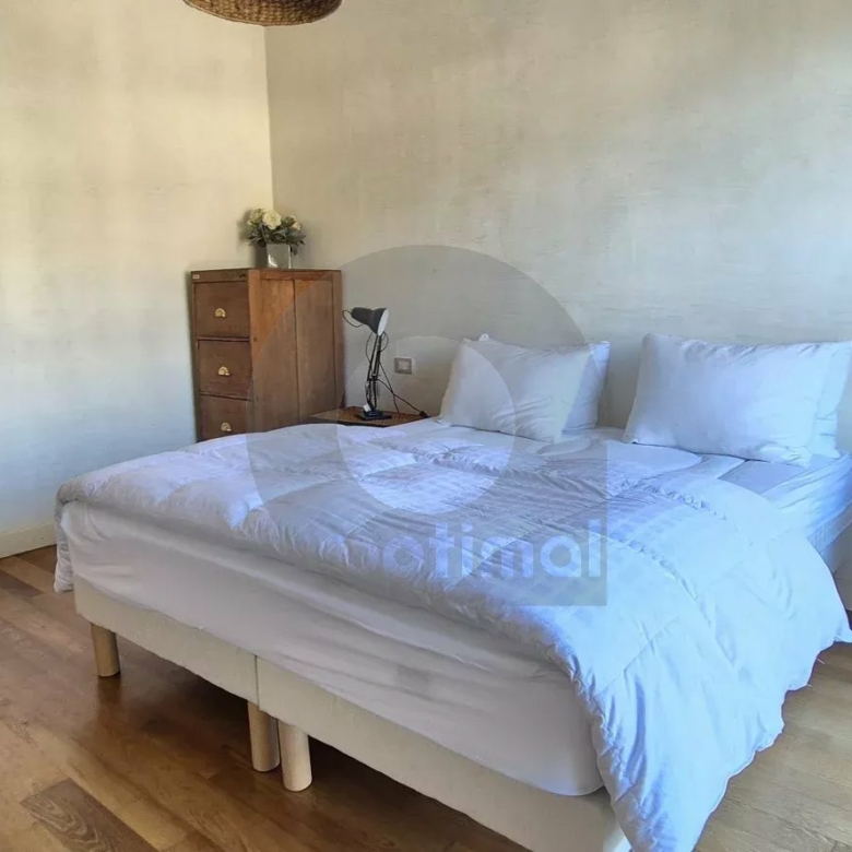 Élégante Villa avec Vue Panoramique – Menton, Quartier Résidentiel