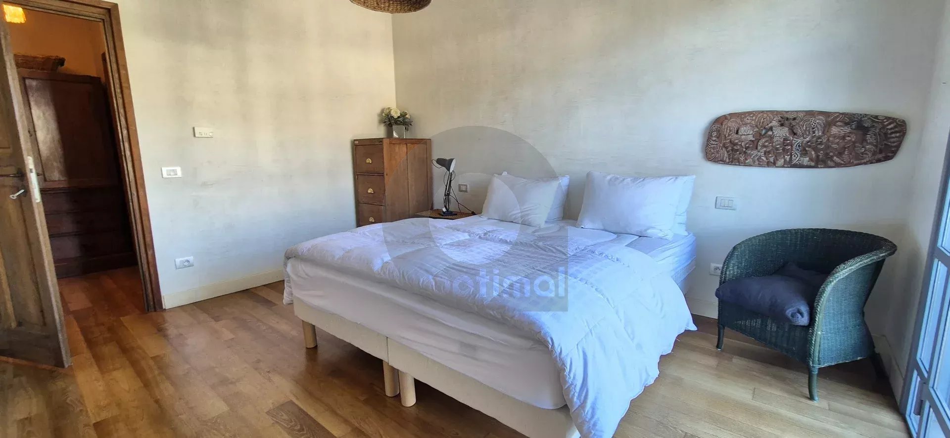 Élégante Villa avec Vue Panoramique – Menton, Quartier Résidentiel