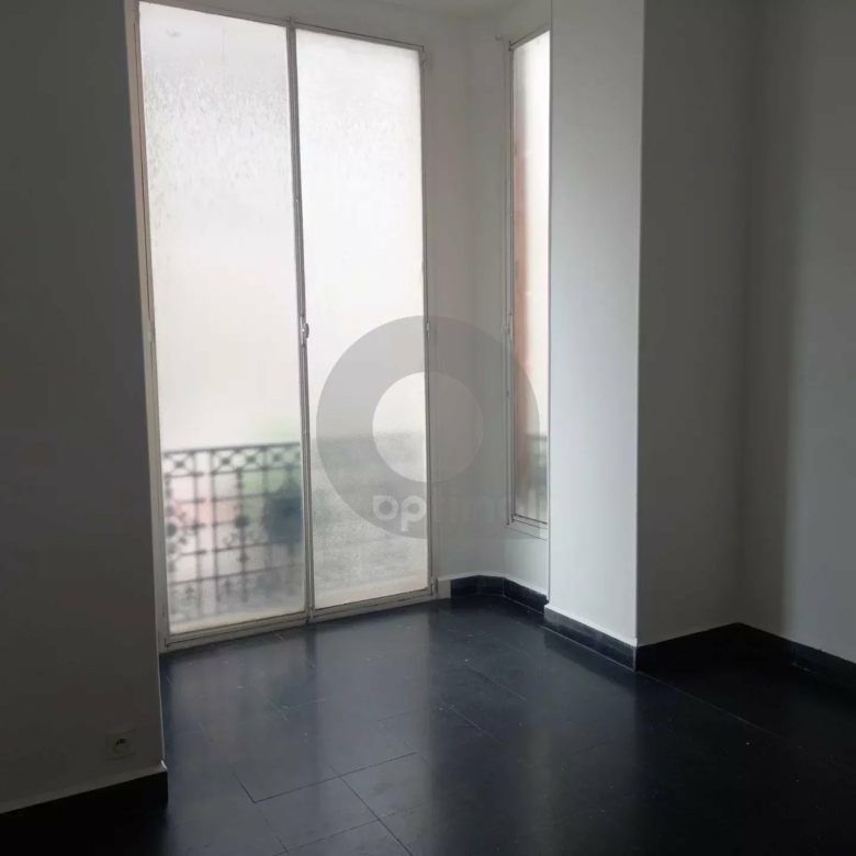 Grand 5 pièces 122 m² plein centre Menton !