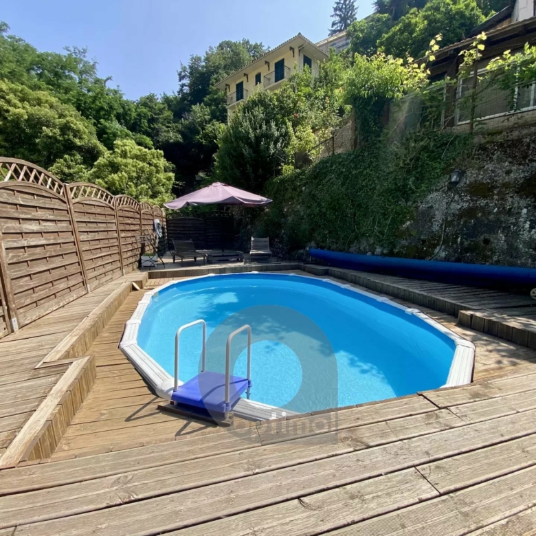 Maison individuelle 4 pièces – Terrasse & Piscine – Accès pédestre