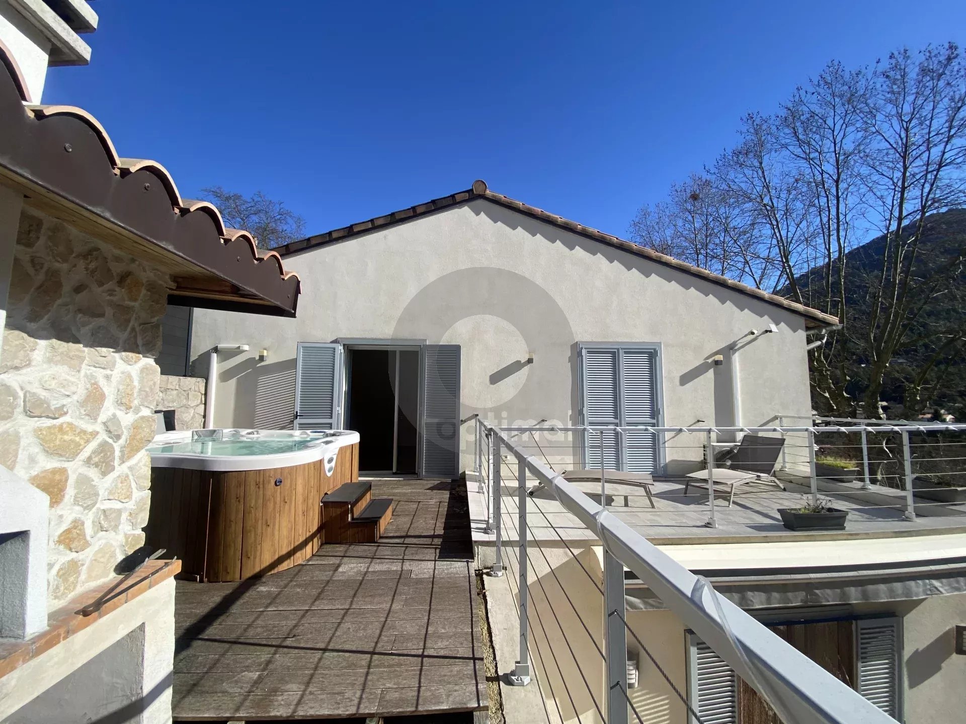 826780ba830fcf236cbda31ce4922b21_b2318126d3_1920-original-173020-0.jpg A VENDRE – BELLE MAISON AU CALME CADRE VERDOYANT