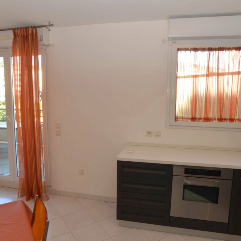 APPARTEMENT TROIS PIECES CARNOLES – ROQUEBRUNE CAP MARTIN