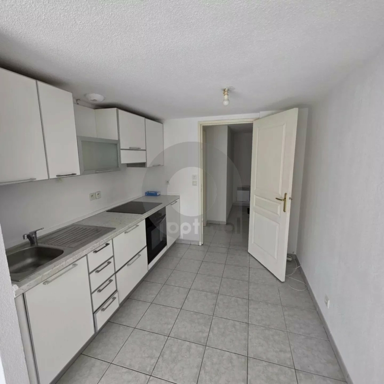 APPARTEMENT DEUX PIECES TERRASSE MENTON PROCHE CARNOLES