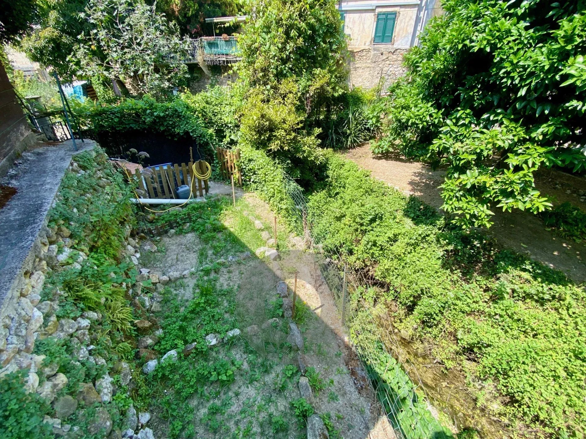 Maison individuelle 4 pièces – Terrasse & Piscine – Accès pédestre