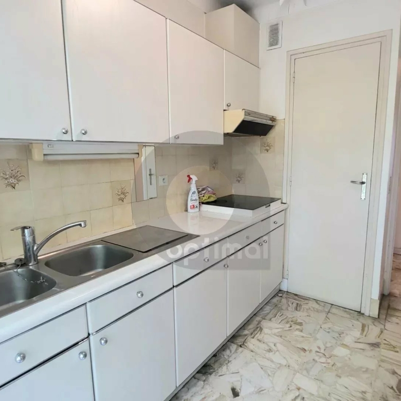 Appartement Front de Mer – Menton – Proche Solenzara