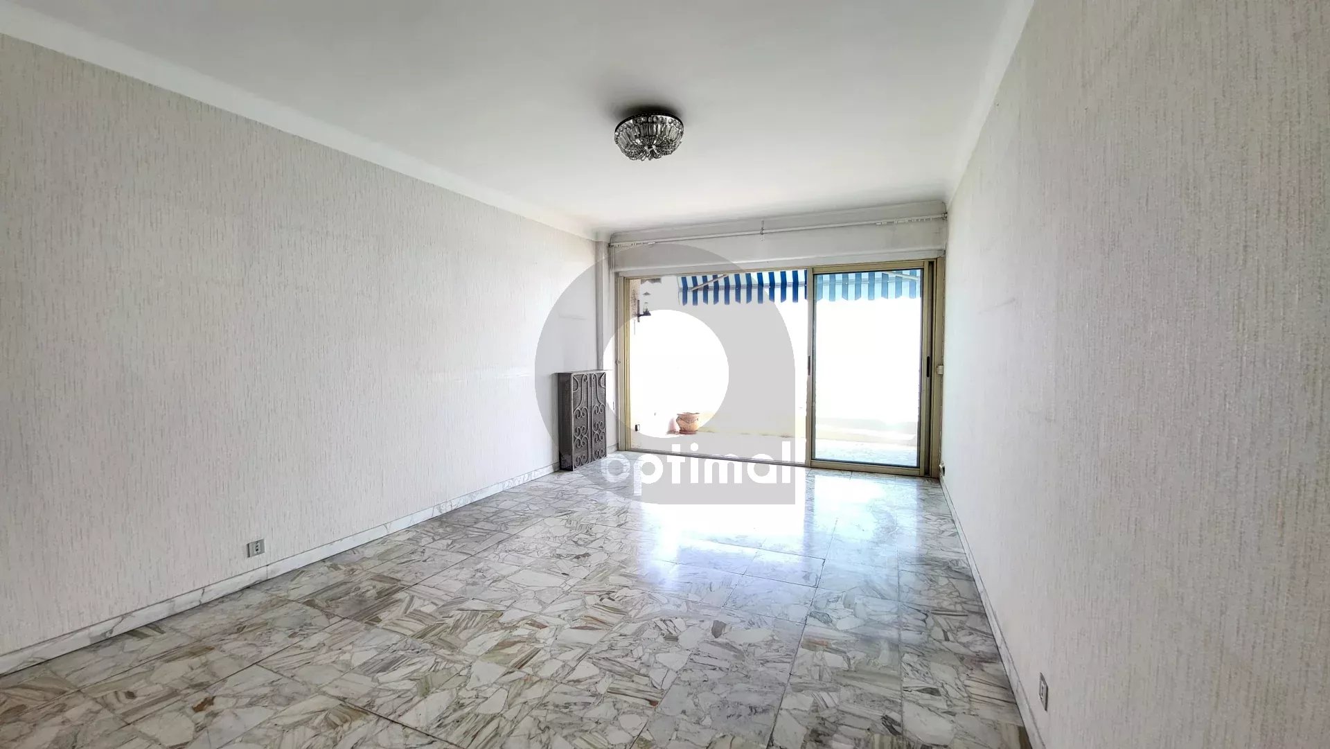 Appartement Front de Mer – Menton – Proche Solenzara