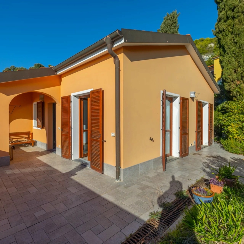 Maison à Grimaldi ***ITALIE*** proche Frontière – Vue Panoramique