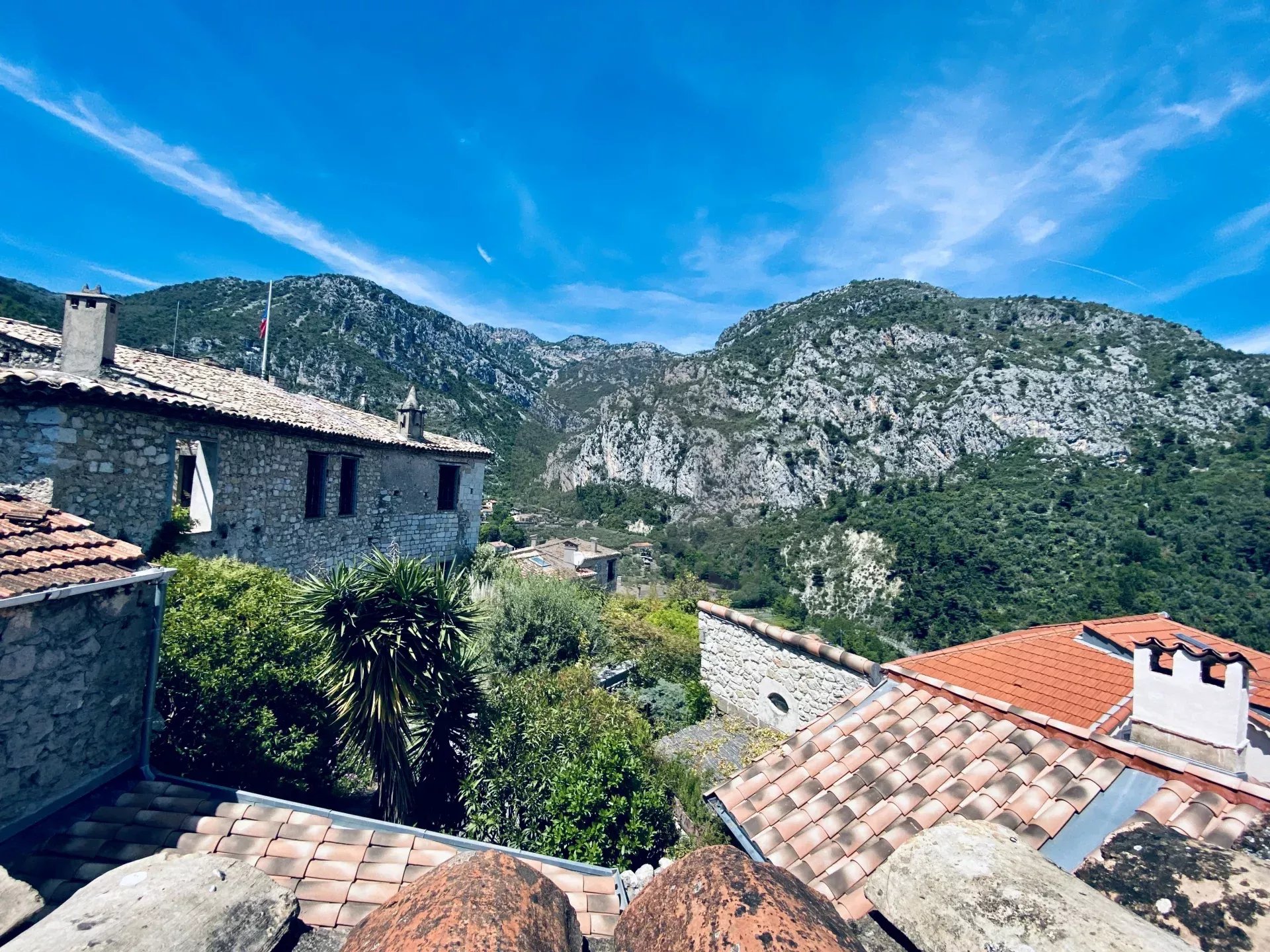 MAISON 4 PIECES 71m2 GORBIO TERRASSE VUE MER