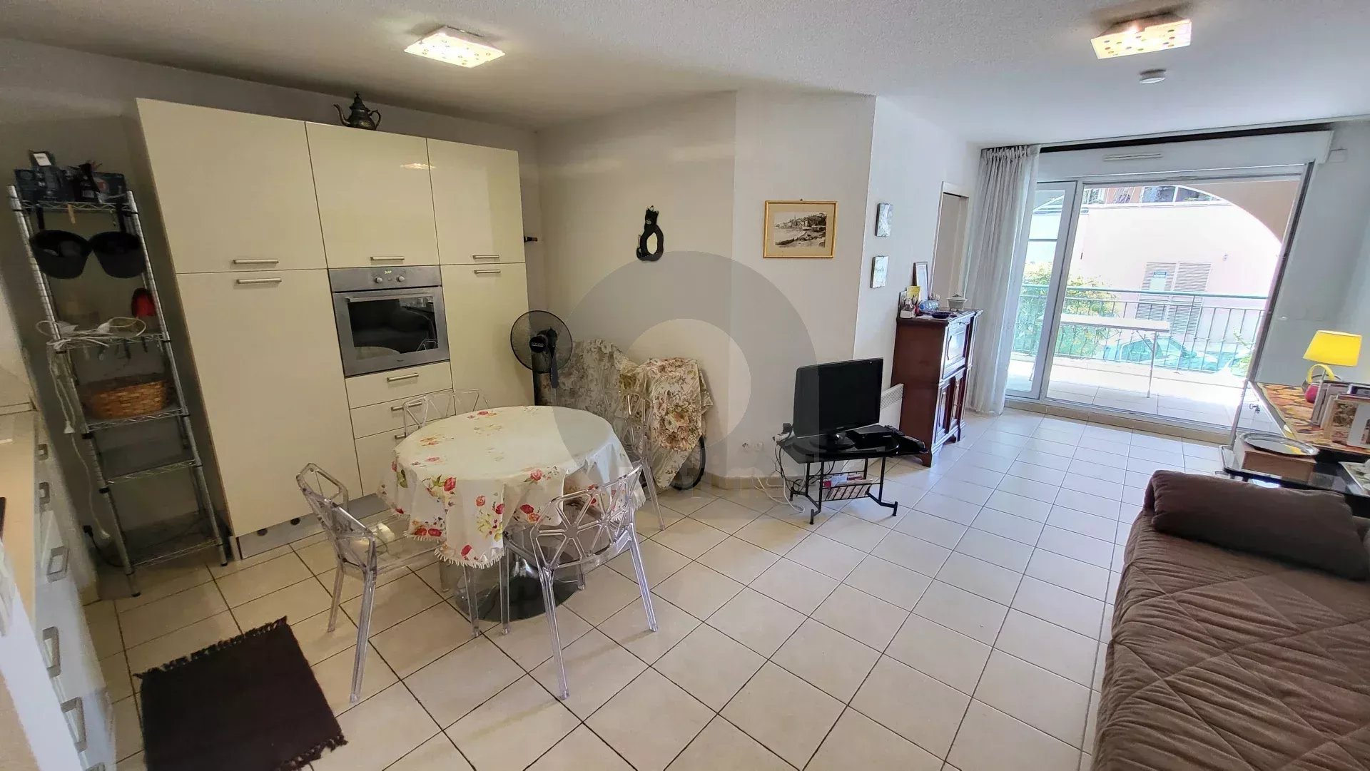 Menton centre ville –  Appartement 2 Pièces – terrasse et parking