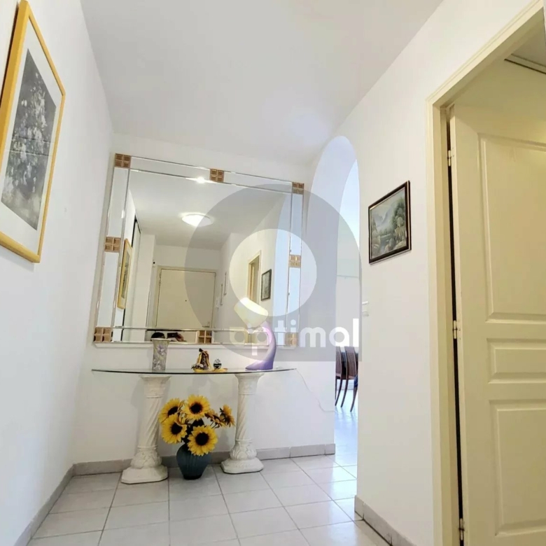 Menton – Appartement 3 Pièces – terrasse et garage