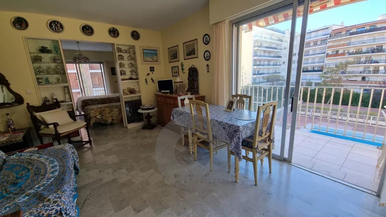 ROQUEBRUNE CAP MARTIN – RESIDENCE FRONT DE MER AVEC PISCINE