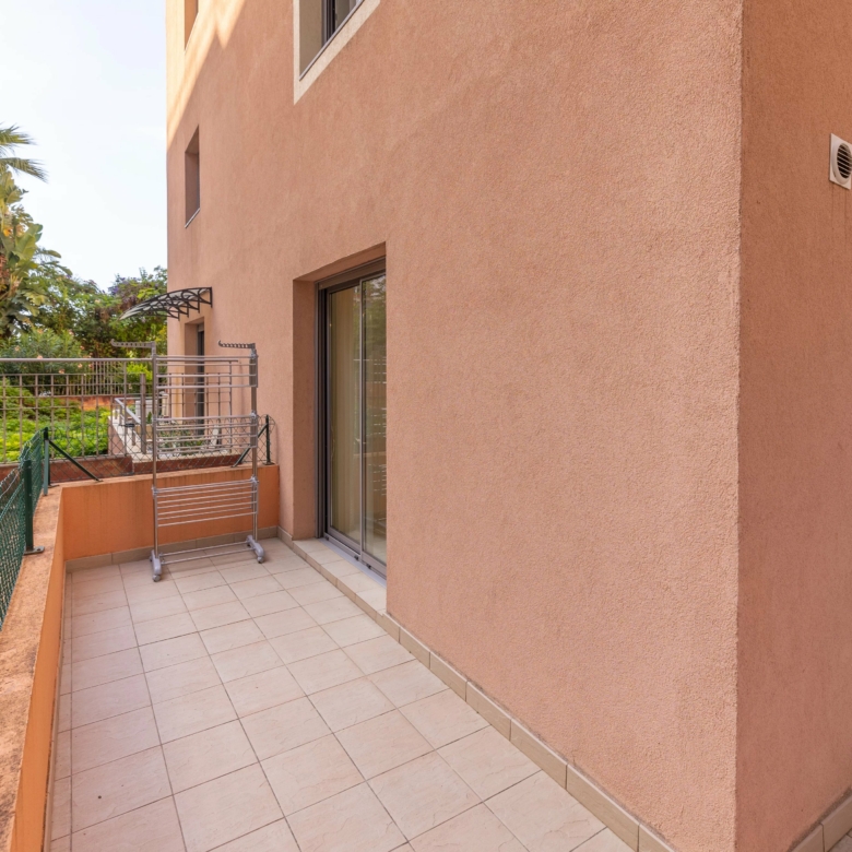 Appartement 3 pièces avec grande terrasse à Menton