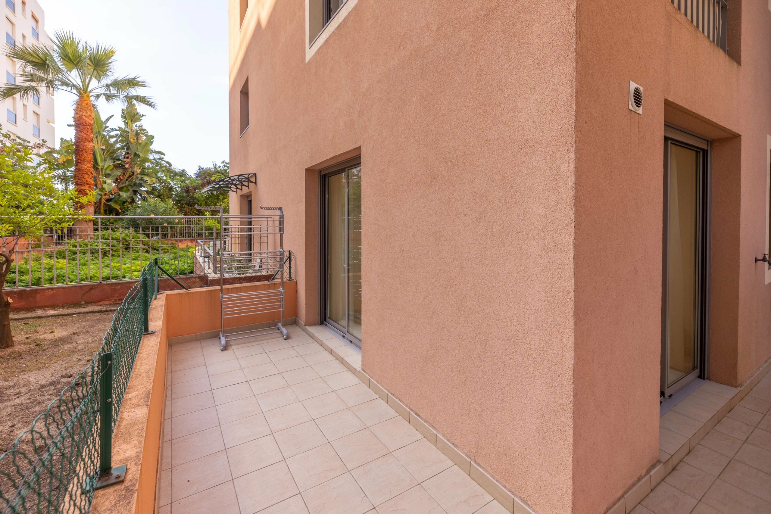 Appartement 3 pièces avec grande terrasse à Menton