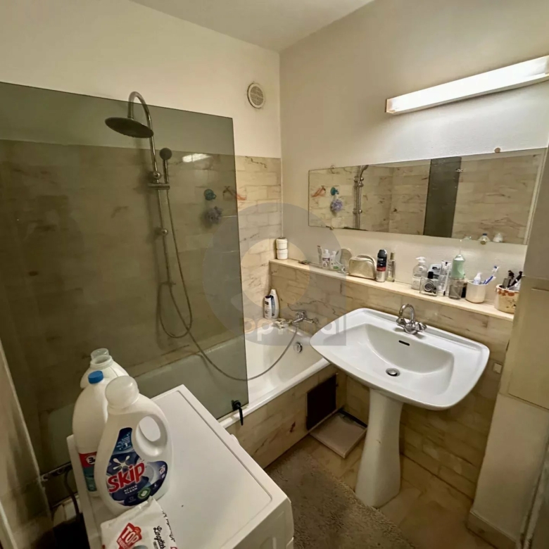 Studio Menton centre proche mer
