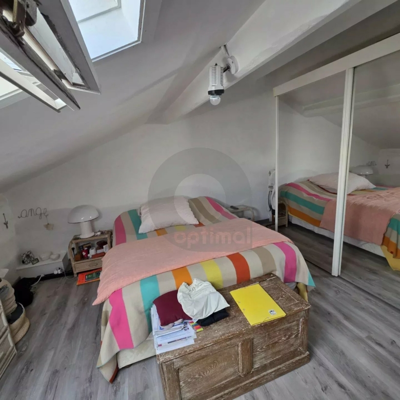 APPARTEMENT TROIS PIECES MENTON MAIRIE DERNIER ETAGE