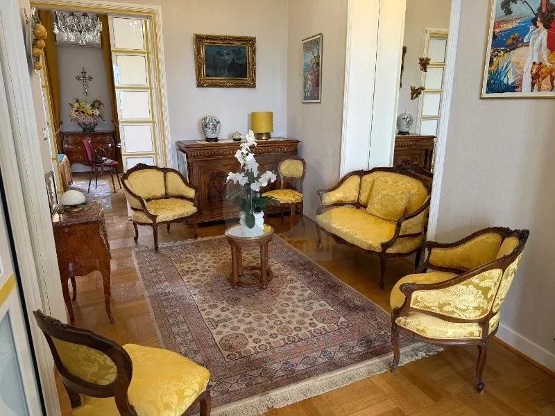 Appartement d’exception – Centre de Menton / Front de Mer