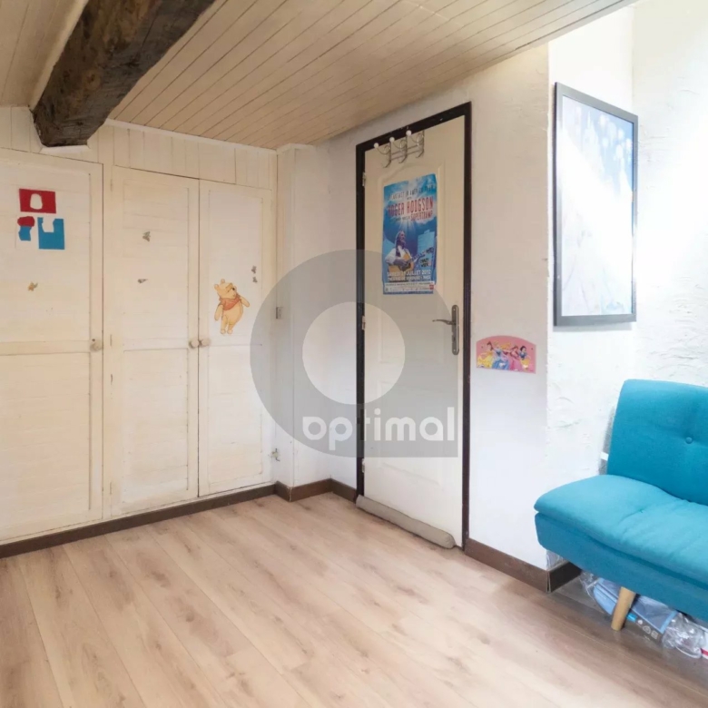 APPARTEMENT CASTELLAR 5 PIECES TRIPLEX