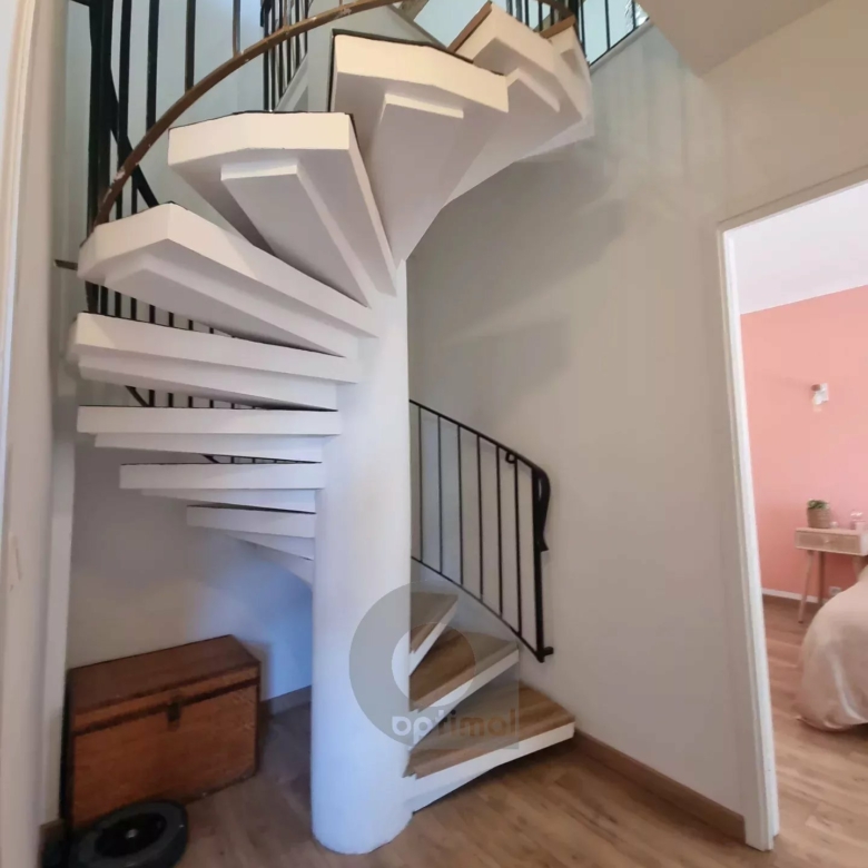 CASTELLAR – villa à 250 mètres de Menton
