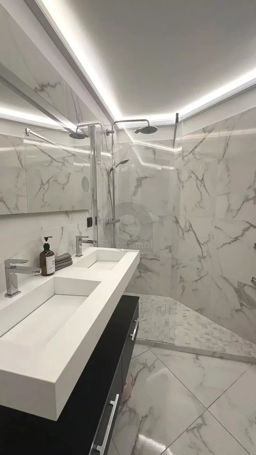 CAP-D’AIL: A deux pas de MONACO bel appartement 2 pièces avec piscine dans résidence de grand standing