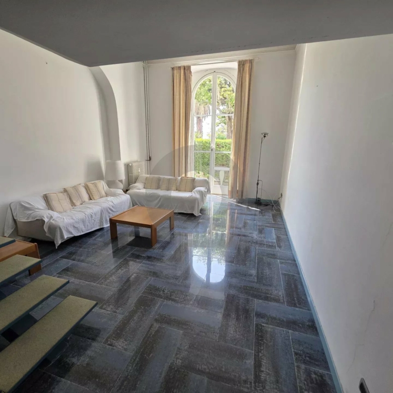 APPARTEMENT BOURGEOIS ORIGINAL MENTON GARAVAN GARAGE