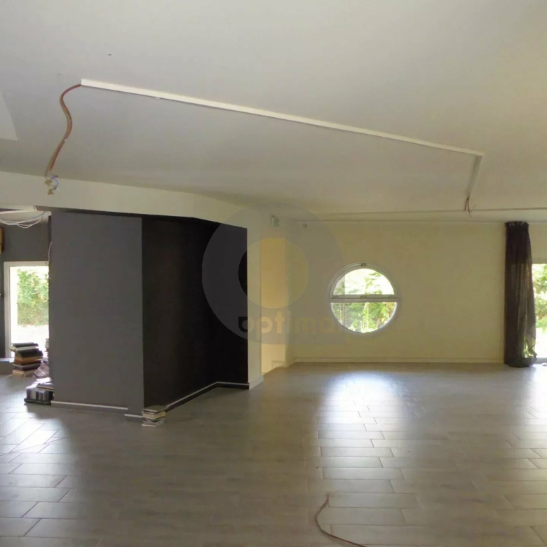 MENTON EXCLUSIVITE LOCAUX PROFESSIONNELS 212 M2