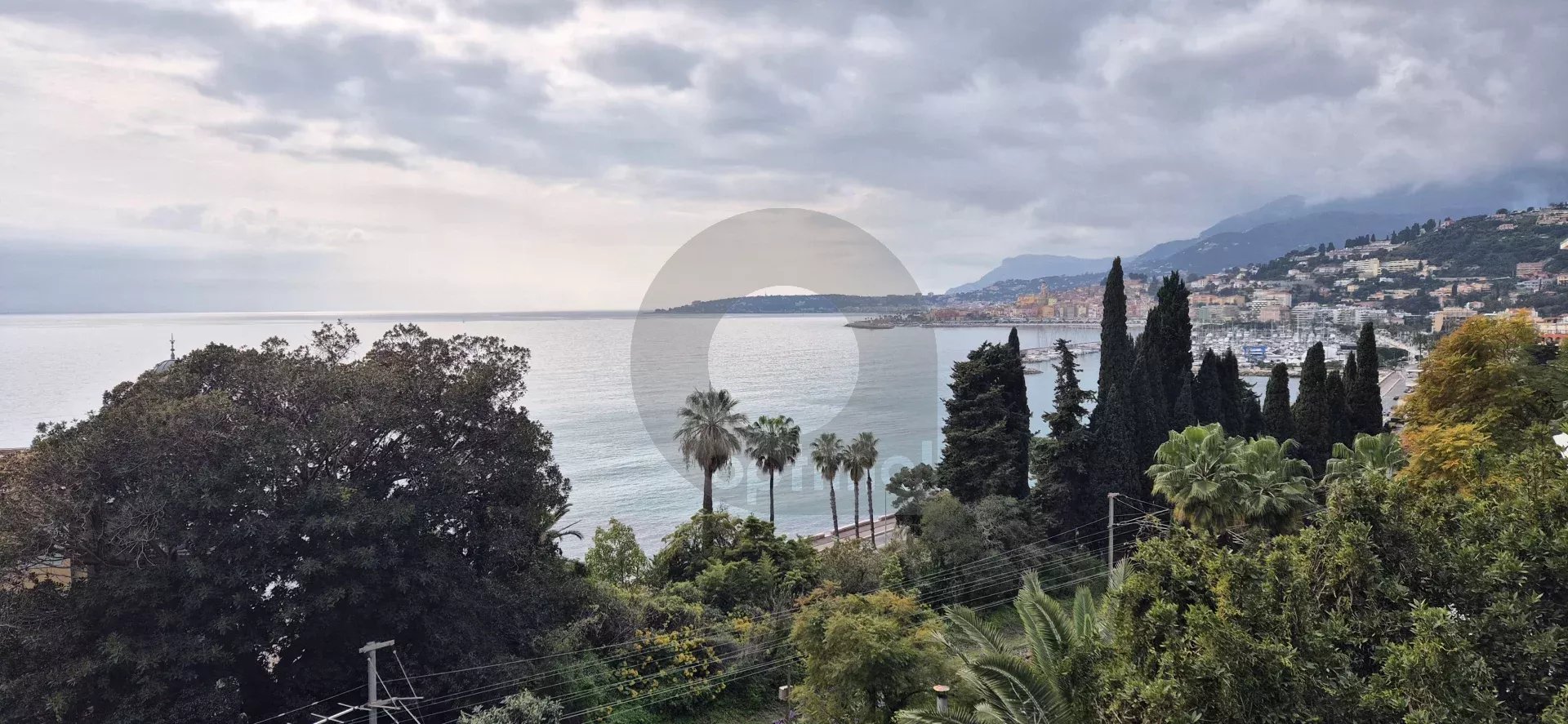 🌿 Charmante Maison de Ville mitoyenne avec Vue  –Mer et Menton Quartier Garavan, Menton