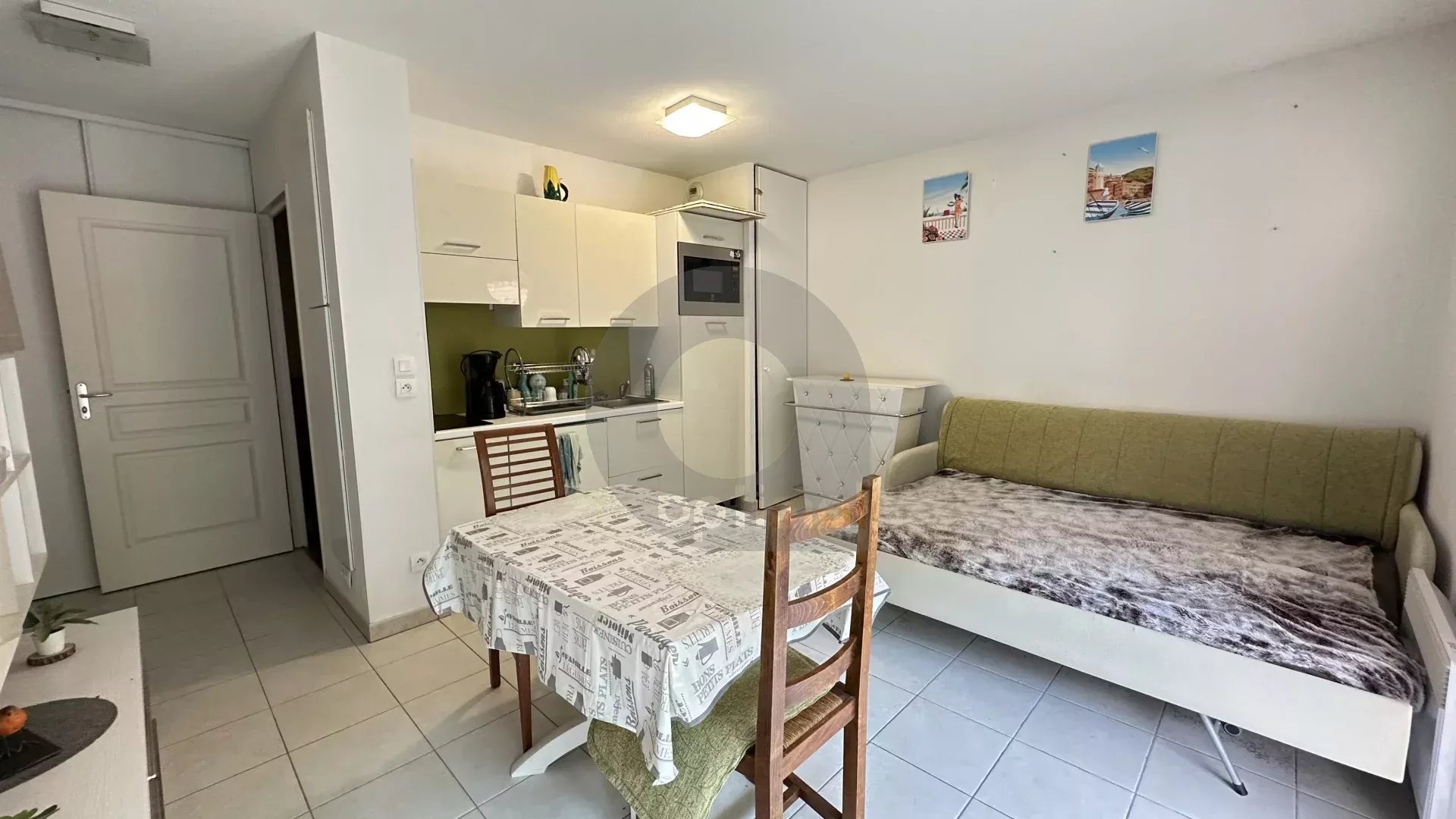 MENTON BORRIGO: AGREABLE STUDIO AVEC BALCON