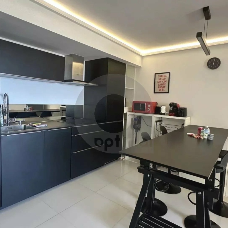 CAP-D’AIL: A deux pas de MONACO bel appartement 2 pièces avec piscine dans résidence de grand standing