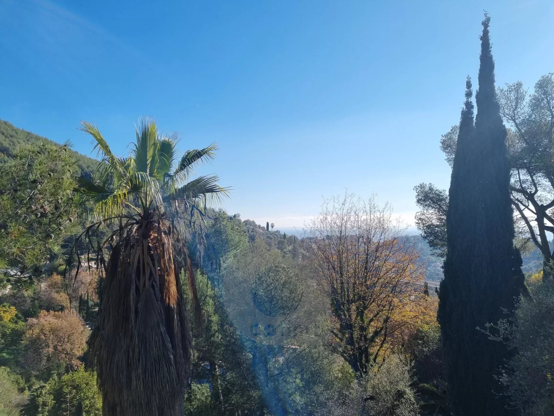 CASTELLAR – villa à 250 mètres de Menton
