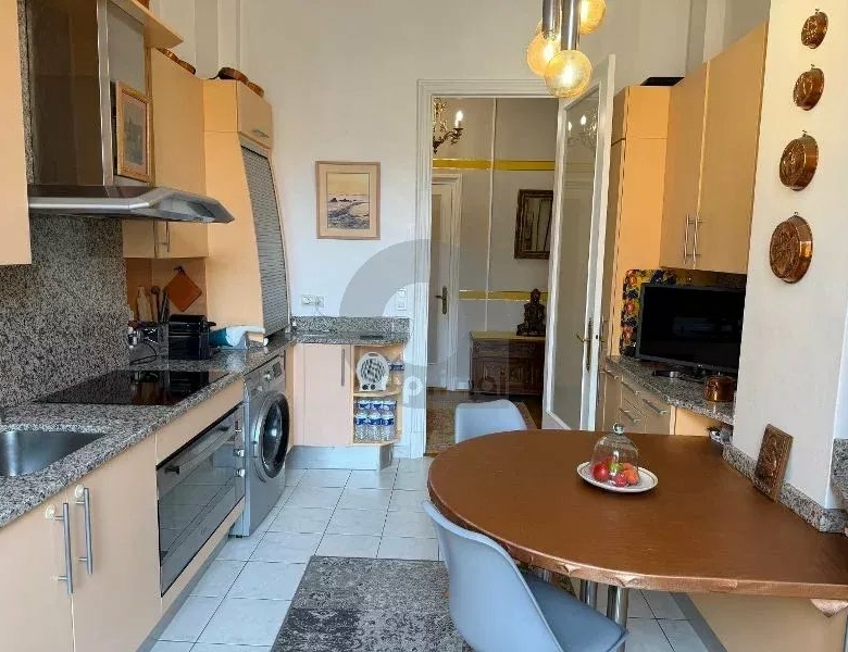 Appartement d’exception – Centre de Menton / Front de Mer