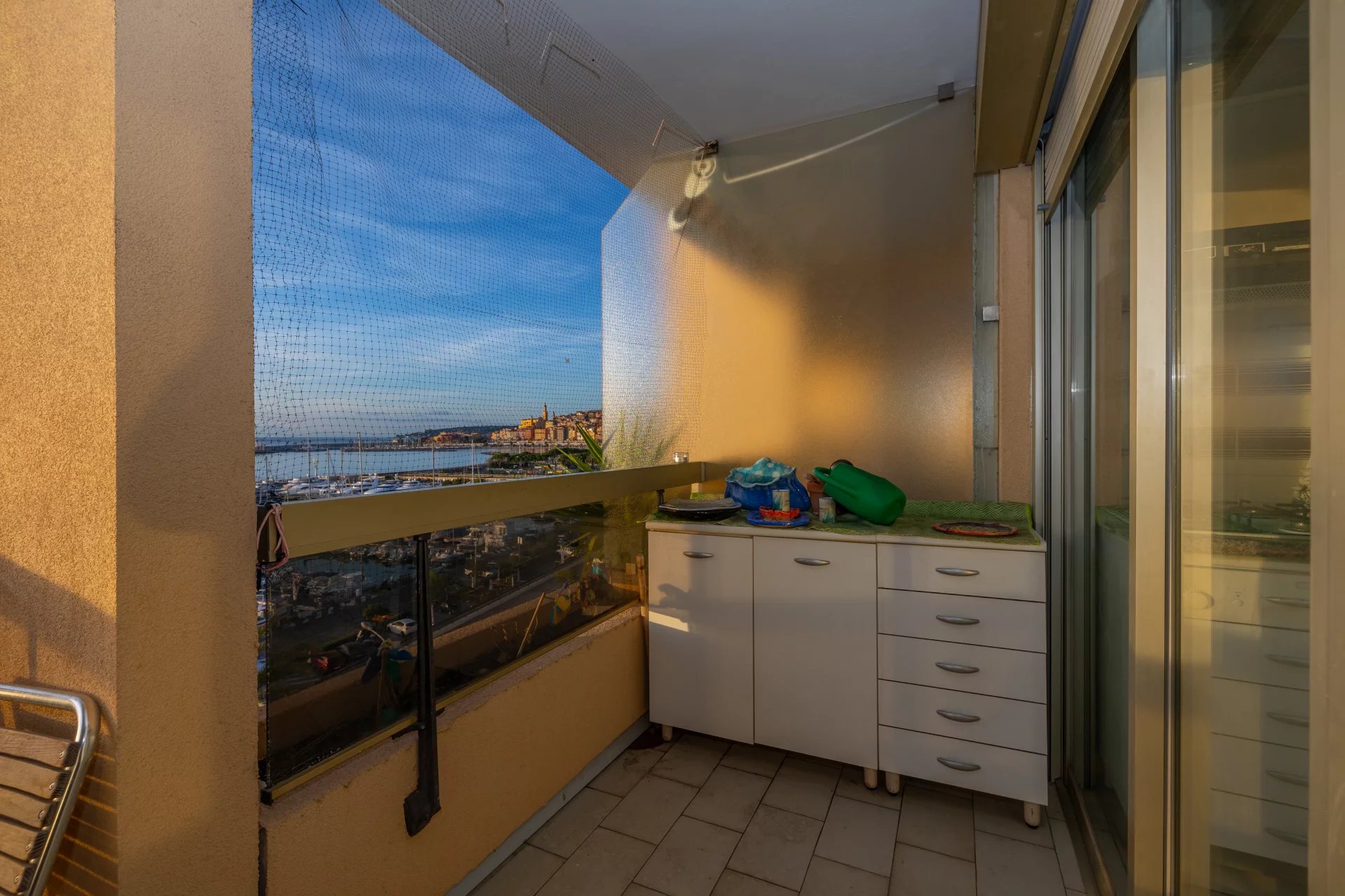Appartement à vendre à Menton vue panoramique Mer et Vieille Ville