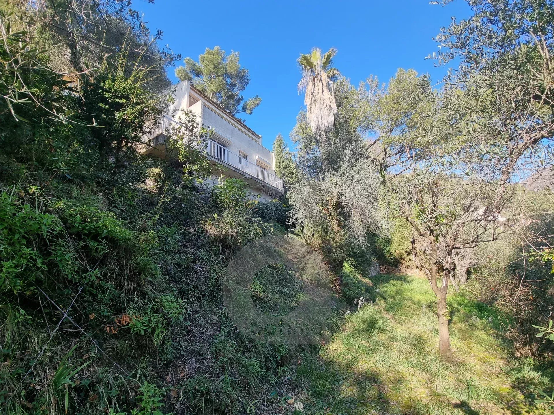 CASTELLAR – villa à 250 mètres de Menton